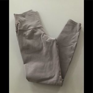 Alo Yoga Airbrush High Waisted 7/8 Leggings